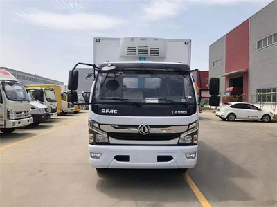 邯鄲市東風多利卡D7蔬菜水果冷藏車 5.2米廂體保鮮運輸?shù)氖走x